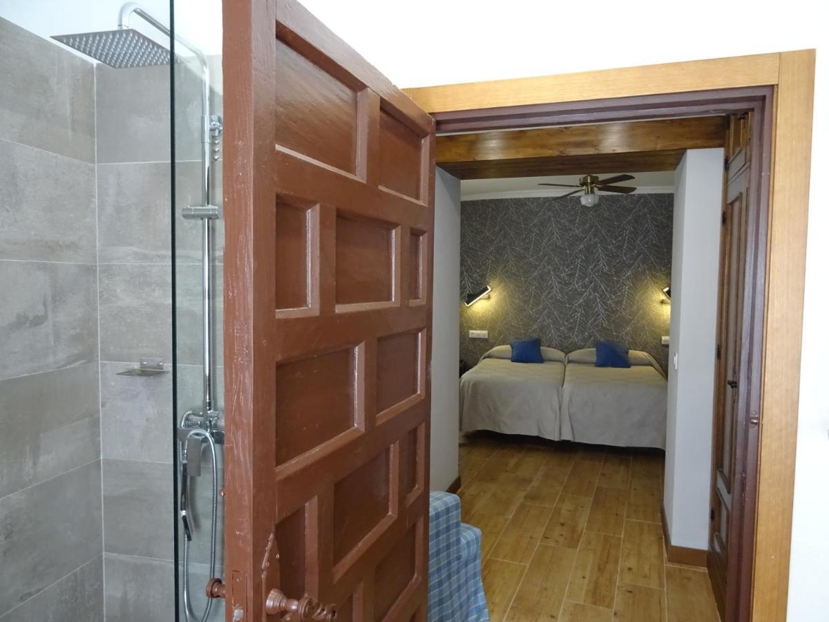 El Escudo De Calatrava Hotell Mohedas de la Jara Exteriör bild